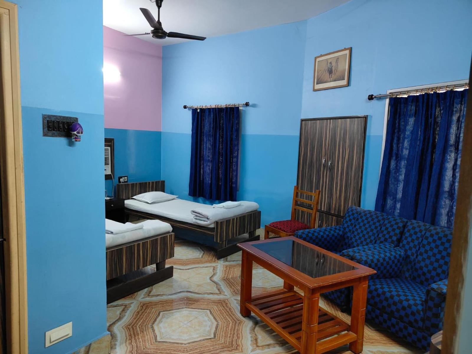 Hotel Purbanchal Māldah エクステリア 写真